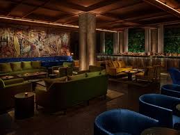 Out nyc provide me all basic needs at good rate in city center. 13 Hotel Bars In Nyc We Can T Get Enough Of Jetsetter