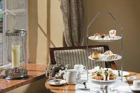 The Afternoon Tea Is Served Every Day Fron 2 6 P M At The Writers Lounge At The Riu Plaza The Gresham Dublin Riugresham200years Hotel Riu Dublin Hotels Dublin