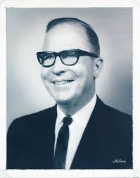 Dr Lloyd Dickason Huff (1917-2016)