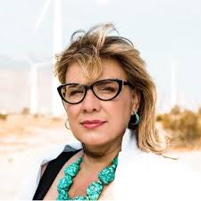 C'mon, I thought we were past White Fonting 😒