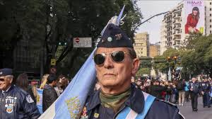 Presidente De Argentina Encabezo Conmemoracion De Los 200 Anos Del Primer Izamiento En Las Islas Malvinas