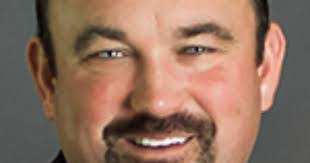 Clint Moses's Instagram, Twitter & Facebook