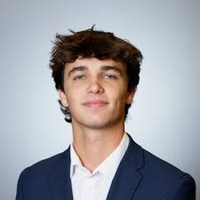 I am excited to share that I'll be joining U.S. Bank as a Capital Markets  intern with the Derivative Products Group in Chicago this summer. Thank you  to the mentors and friends