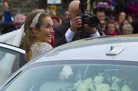 Seit andy murray verheiratet ist, läuft es für den schotten richtig gut auf dem tennisplatz. Der Schottische Tennisstar Andy Murray Hat Am Samstag Seine Freundin Kim Sears Geheiratet Ganz Traditionell Im Schottenrock Stuttgarter Nachrichten