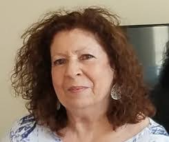 Michele Kackert's Instagram, Twitter & Facebook