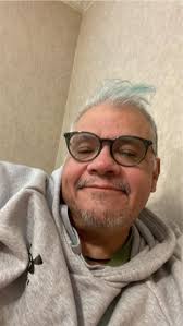 This my updated picture and looking for a friend first and someone who live  in Indiana please a non- smoker but if you smoke really don't care just do  it outdoor. Someone