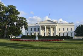 Bei den ersten gehversuchen wurden die bilder nach dem anklicken immer gezeigt, bei späteren versuchen nur noch ab und zu. Das Weisse Haus In Washington Amtssitz Und Residenz Des Prasidenten