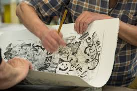 Use curved lines to outline the eyebrow, triangular and pointed on one end. Kunstlerhaus Stuttgart Workshops