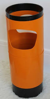 Porte Parapluie Manade Metal Orange Et Noir Samp Design Annees 70 Trash Can Vintage Canning
