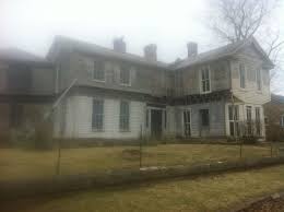 This Home Is Located In Dover Tn The Home Still Contains A Baby Grand Piano And A Smaller Piano As Well As Victorian Couches An Old Houses Home Still Dover