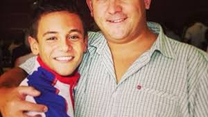 Photo : Tom Daley et sa maman Debbie, le 16 mai 2014.