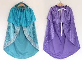 Umhang Im Elsa Stil So Einfach Nahst Du Ihn Selbst Familienfuchs Umhang Mit Kapuze Selbstgemachte Kleidung Kleider Mode