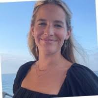 Karen Raftery's Instagram, Twitter & Facebook