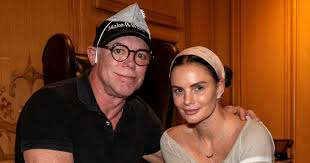 She was first married to american actress gabrielle anwar is known for her tango dance with al pacino in film scent of a. Gabrielle Anwar Shareef Malnik Give Meals To First Responders