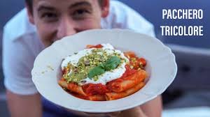 Maybe you would like to learn more about one of these? Paccheri Tricolore Con Pomodoro Stracciatella Di Burrata E Pesto Di Pistacchi Pasta Tricolore Youtube