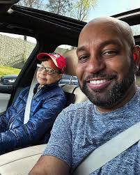 Demetrius Jasper's Instagram, Twitter & Facebook