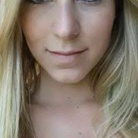 Laura Stender's Instagram, Twitter & Facebook