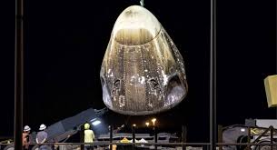 Spacex's crew dragon approaching the international space station during its first test flight in 2019. Spacex Discovered Unforeseen Heat Shield Damage On Crew Dragon After Iss Return