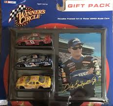 Последние твиты от nascar (@nascar). Diecast Registry
