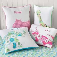 صور مخدات نوم جديدة وشيك بألوان فخمة ميكساتك Pillows Applique Pillows Diy Pillows