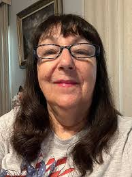 Debbie Struble's Instagram, Twitter & Facebook