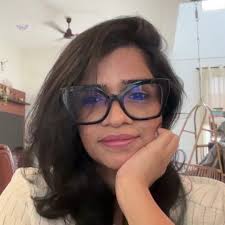 Intersectionality and Inner Teen Healing with Elizabeth Su (Author and  Creator of The Adventure Tarot)