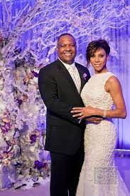 Fast streaming hot wife renews vows for most videos and daily updates. Holly Robinson Peete And Rodney Peete S Vow Renewal Essence Wedding Story Love And Marriage Classy Wedding