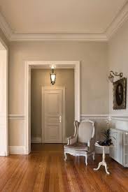 Quelle Couleur Pour Vos Plinthes Et Boiseries France In Deco Plinthes Boiseries Decor Chaleureux De La Maison