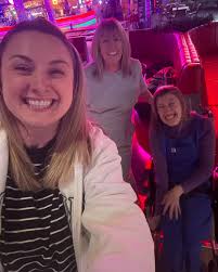 Feliz día de la madre a nuestra hermosa mamá y abuela ❤️ El mejor del mundo  (sé que somos sesgos) También a la mejor momia perro del mundo 🐶  @lucy_makepeace Les mando