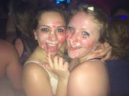 Anna Fields (@annafieldz)