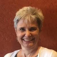 Laurie Dean's Instagram, Twitter & Facebook