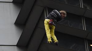 Jul 03, 2021 · francouz alain robert si za opakované výstupy po fasádách mrakodrapů vysloužil přezdívku spiderman. French Spiderman Arrested After Scaling Manila Skyscraper The Guardian Nigeria News Nigeria And World News World The Guardian Nigeria News Nigeria And World News