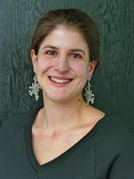 Bürckners »basement stories«: Junge Künstlerin macht Kaufbeurer  Sparkassengewölbe zum erlebbaren Raum