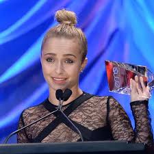 August 1989 in orangetown, new york geboren. Hayden Panettiere Aktuelle News Infos Bilder Bunte De