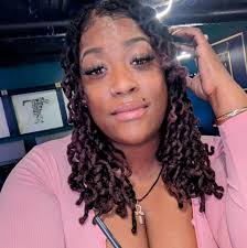 Happy Birthday to my niece Mari ❤️🥰🥳🎂🎈 tete loves you very much!!!