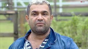 Ator e comediante, também conhecido como christian pior. A Fazenda 10 Evandro Santo Desabafa Sobre A Vida Antes Do Reality E Impressiona Tv Foco