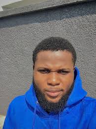 Ohh "hey" 💚 March loading ..... 📷: Timothy Schaeffer