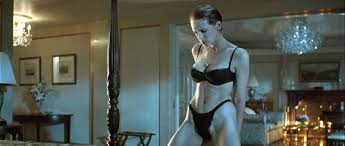 She made her film acting debut in 1978 as laurie strode in john carpenter's horror film halloween. Pin On Celebreties