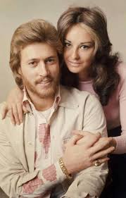 A Timeline Of Barry Gibb And Linda Gray'S Beautiful 53-Year Relationship -  Smooth
