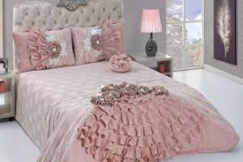 Kahverengi Dantelli Yatak Ortusu Modeli Bedroom Design Bedroom Makeover Beautiful Bedding