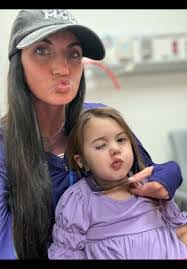 Gracelyn Thomas's Instagram, Twitter & Facebook