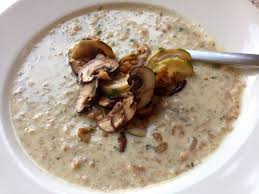 Grunkernsuppe Mit Walnusskernen Und Champignons Von Schoko Rosi Chefkoch Rezept Lebensmittel Essen Rezepte Hauptspeise