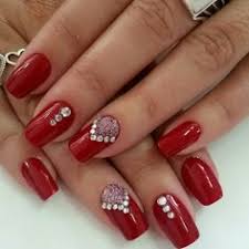 20 Red Nails With Rhinestones Ideas Red Nails Nails Rhinestone Nails It's kind of a hybrid of the two by taking a french manicure and giving it an angle which tells the eye that there is a gradient there.