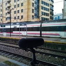 Para viajar desde madrid hasta oviedo, existen muchas opciones, tanto por aire como por tierra. Estacion De Trenes En Oviedo Varios Autores Mapa Sonoru