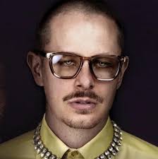 Looking for honest server builder