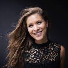 We did not find results for: Roxana Strasser Social Influencer Roxis Ecke Xing