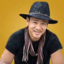 Albert Lin's Instagram, Twitter & Facebook