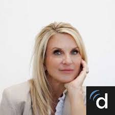 Camille Colbert's Instagram, Twitter & Facebook