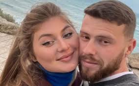 Alex Samoilov's Instagram, Twitter & Facebook