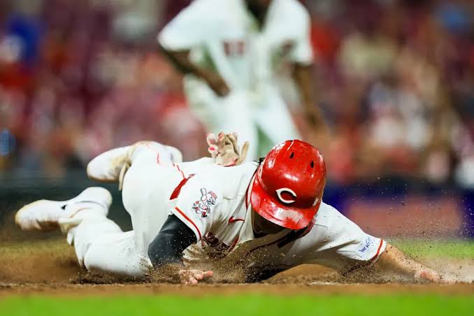 Cincinnati Reds Rookie Earns Second NL Monthly Honor - Yahoo Sports